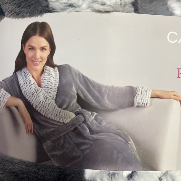 Plush Wrap Robe - Picture 2 of 3